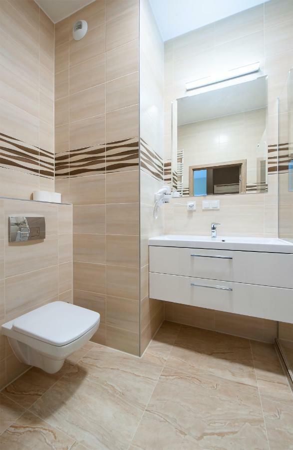 Awangarda Home Apartment Varsavia Esterno foto